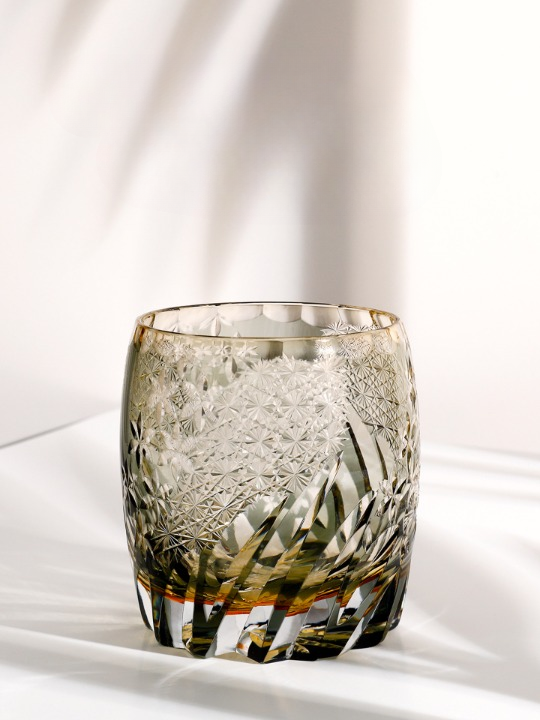 Clear Gold-Tone Hand-Cut Glass Whiskey Tumbler with Floral Snowflake Pattern, Heavy Base Rocks Glass in Gift Box for Bourbon, Scotch, Cocktails and Home Bar