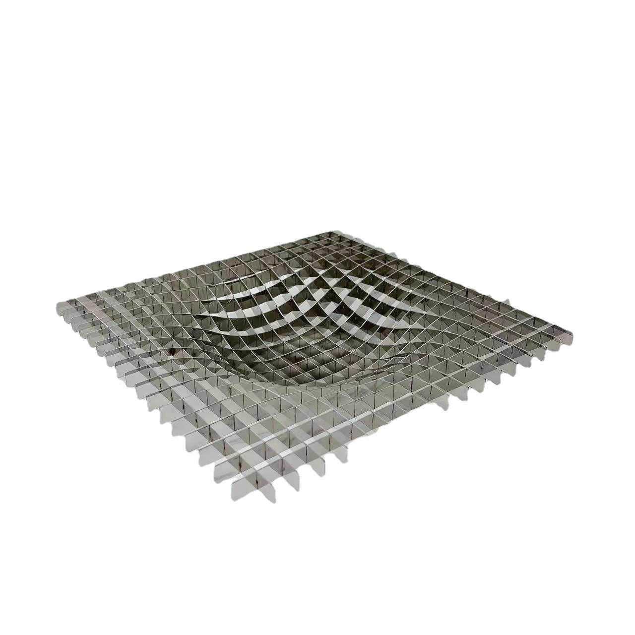 Modern Abstract Metal Grid Bowl – Contemporary Wire Mesh Fruit Dish for Showroom & Living Room Display