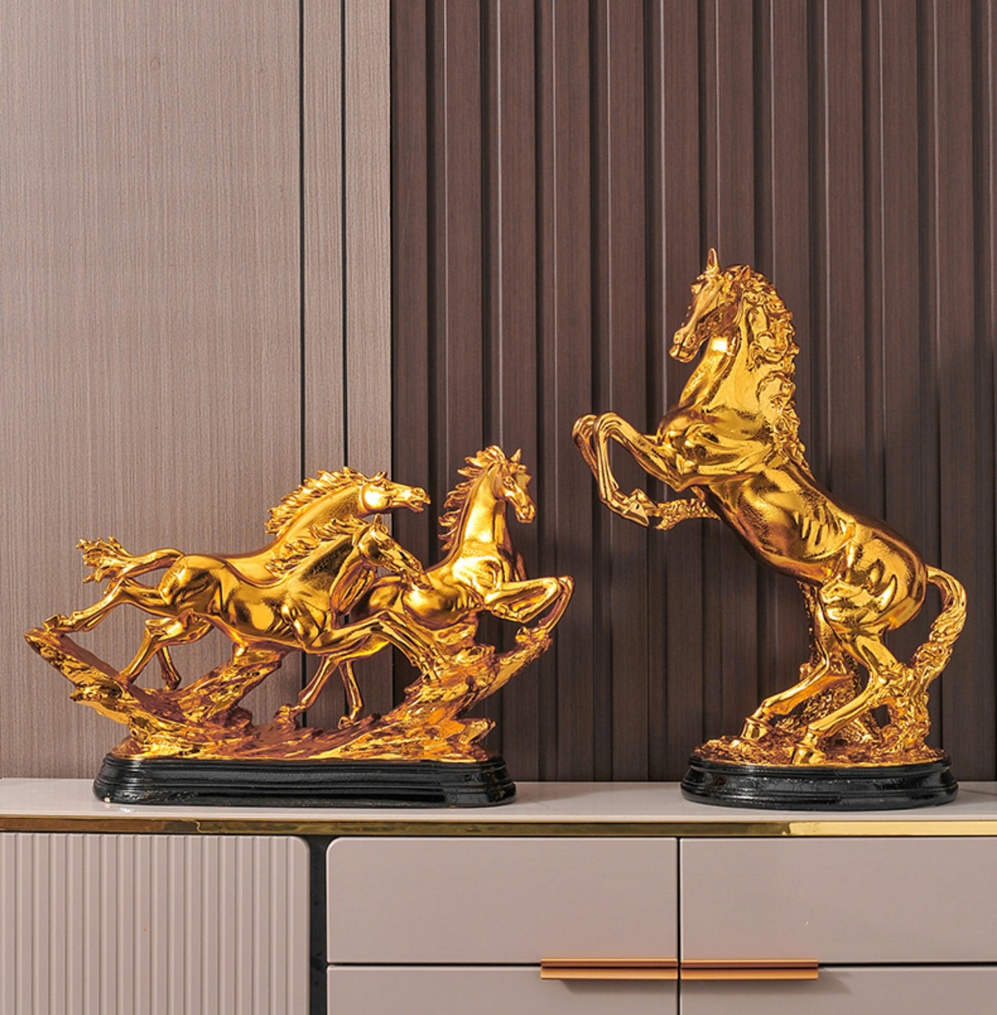 Gold Galloping Horse Trio Sculpture – Luxury Home Decor Figurine, Resin Tabletop Ornament for Living Room, Office, Hotel, Housewarming Gift