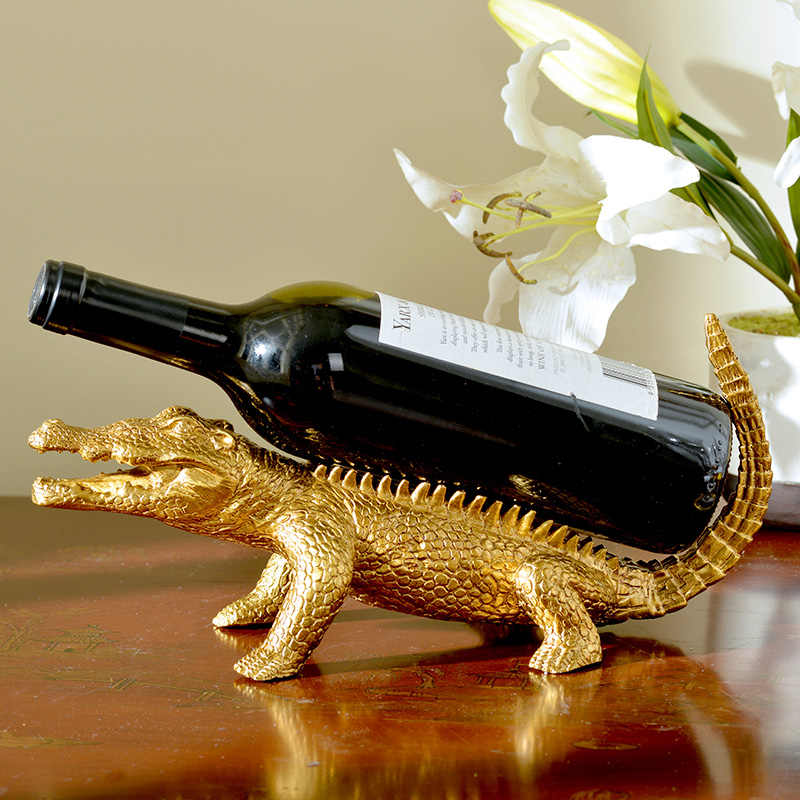 Luxury Solid Brass Alligator Wine Bottle Holder – Creative Animal Bar Decor for Living Room, Dining Room, Office, and Gift Display