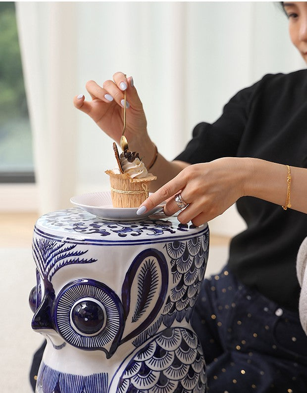 Blue and White Porcelain Owl Garden Stool, Traditional Asian Ceramic Multi-Purpose Stool, Decorative Side Table for Living Room & Entryway