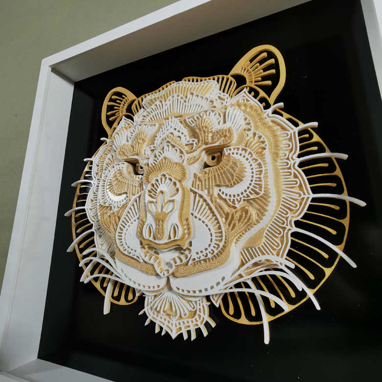 Tiger Head 3D Layered Wall Art – Modern Mandala Hotel Decor, Unique White Cartoon-Style Tiger Sculpture for Home, Guesthouse, Minimalist Accent