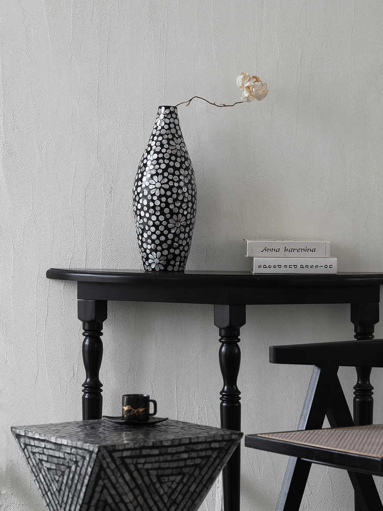 Black Decorative Vase, Modern Tabletop Flower Holder for Living Room, Entryway & Luxury Home Decor