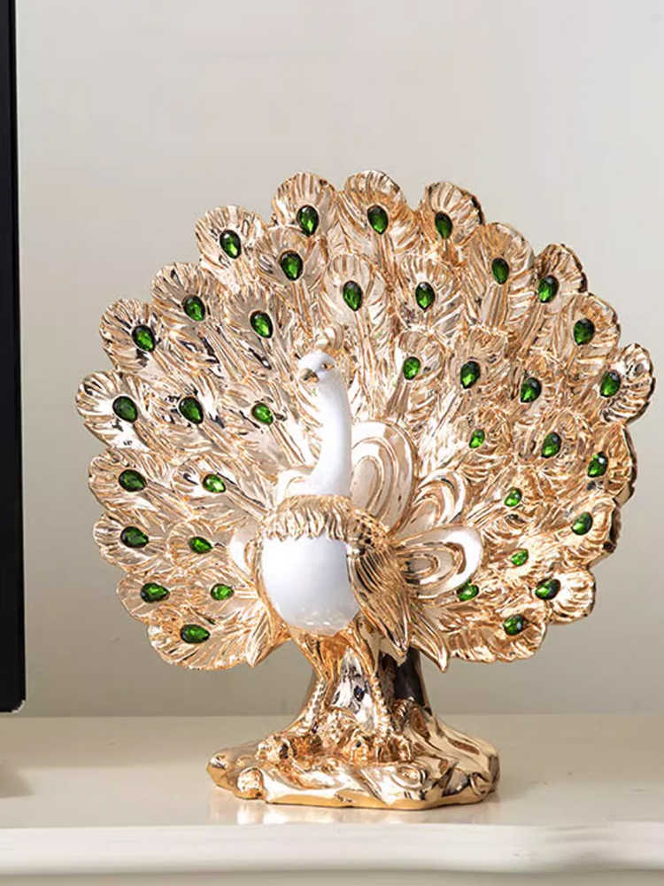 Luxury Rose Gold Peacock Sculpture – Resin Decorative Art for Living Room, TV Cabinet, or New Home Gift