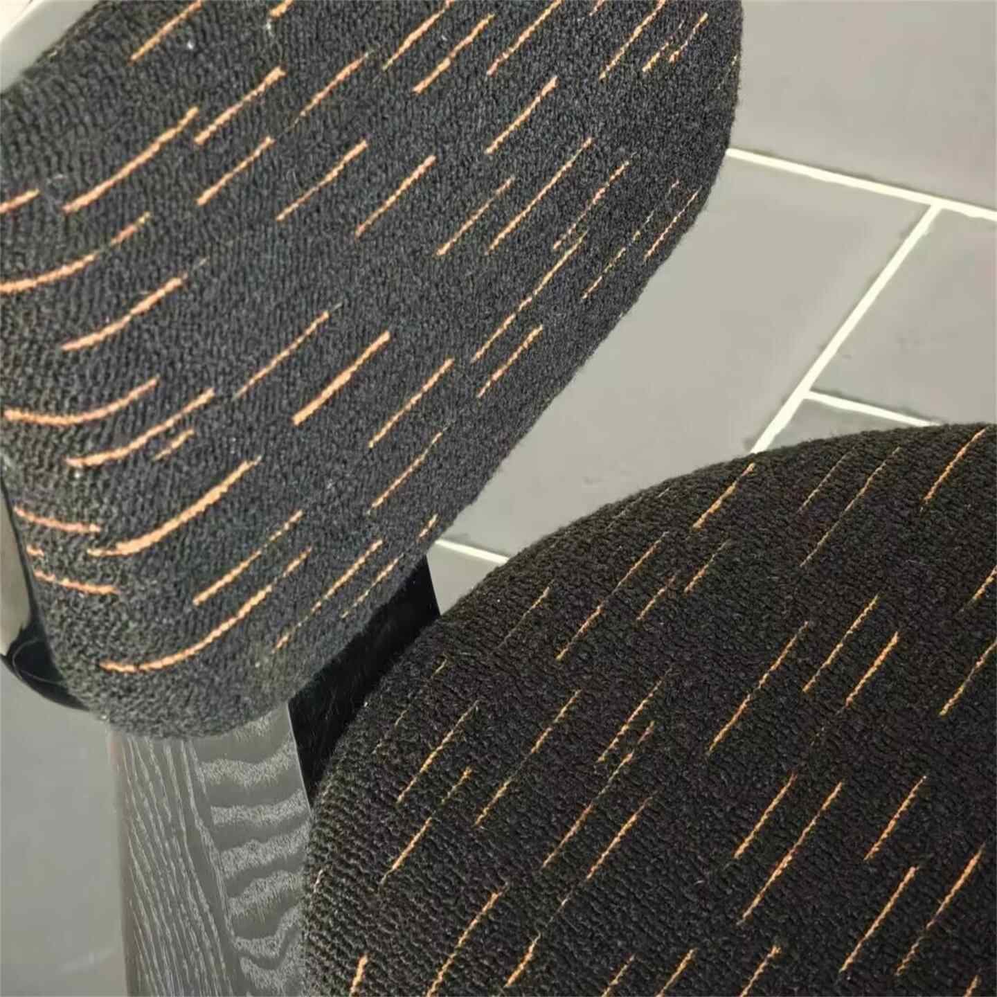 Solid Wood Designer Dining Chair, Retro Minimalist Black Upholstered Backrest Accent Chair for Home, Studio, Hotel