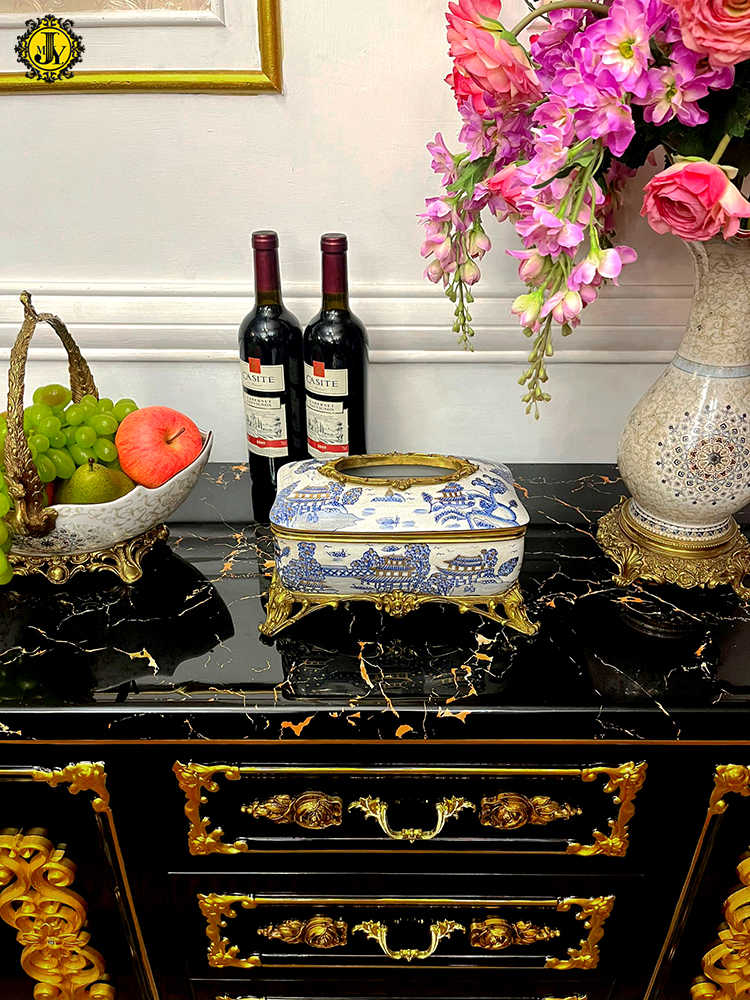 Luxury Blue and White Porcelain Tissue Box with Brass Accents – Decorative Napkin Holder for Living Room, Villa, Dining Table