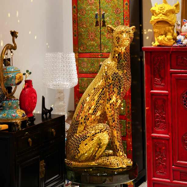 Premium Golden Mirror Mosaic Leopard Sculpture – Handcrafted Reflective Tile Art with Majestic Sitting Pose, Luxury Home Statement Piece