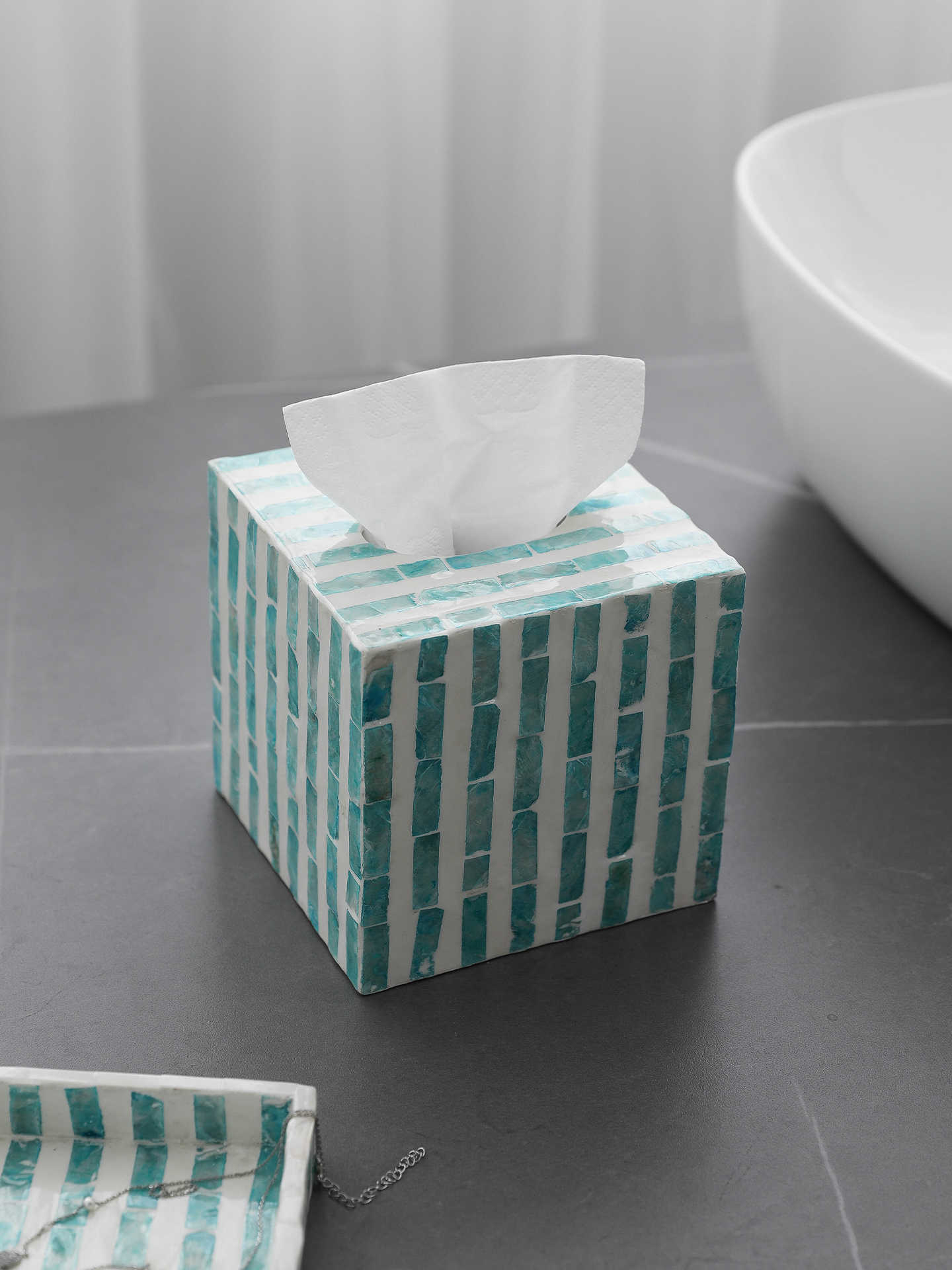 Modern Blue Tissue Box, Handmade Mosaic Decorative Napkin Holder for Bathroom, Bedroom, Office & Living Room