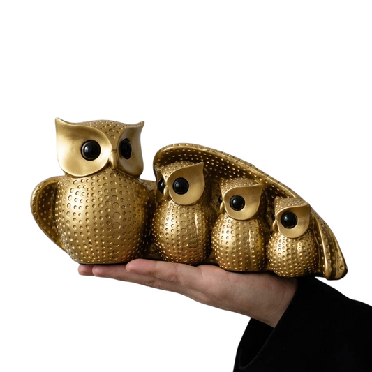 Gold Resin Owl Family Figurine, Textured Four Owl Tabletop Sculpture, Vintage-Inspired Animal Décor Accent for Entryway Console, Bookshelf, Office Desk, Living Room and Bedroom