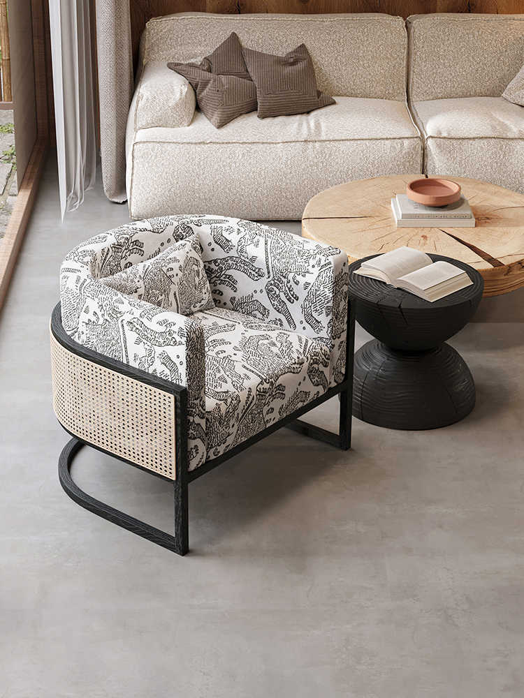 Modern Tiger Line Art Accent Chair, Solid Wood and Rattan Lounge Armchair, Minimalist Reading Chair for Living Room, Balcony, or Bedroom (Mid-Tone Oak)