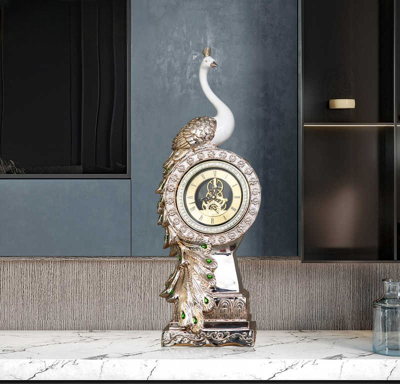 Luxury Rose Gold Peacock Table Clock – Elegant Resin Figurine for Living Room, Entryway, or Gift