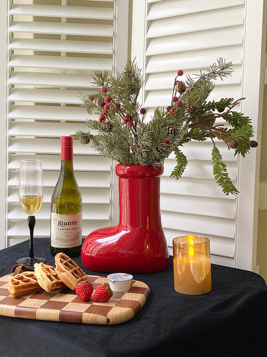 Christmas Red Boot Ceramic Vase – Unique Holiday Decorative Flower Vessel, Creative Home Accent for Seasonal Arrangements