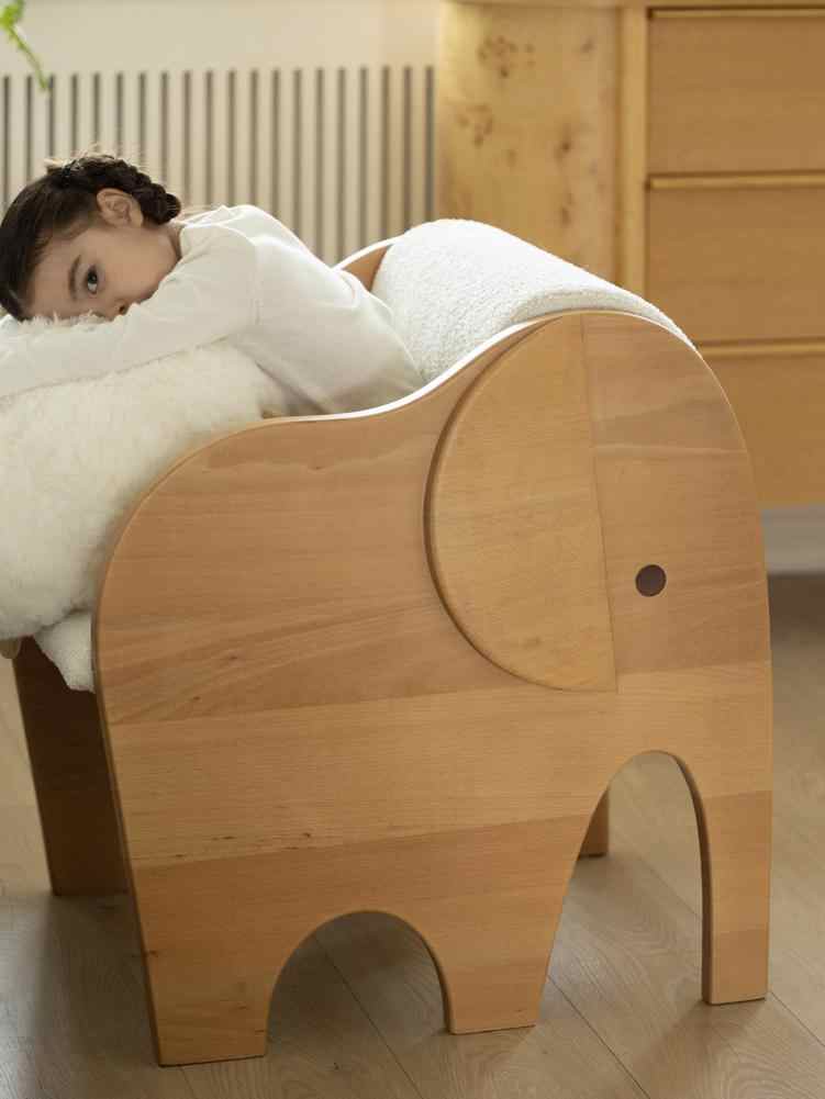 Elephant-Shaped Kids Reading Chair with Plush Cushion, Premium Beech Wood Children's Furniture Inspired by Luxury Design, Creative Animal Seating