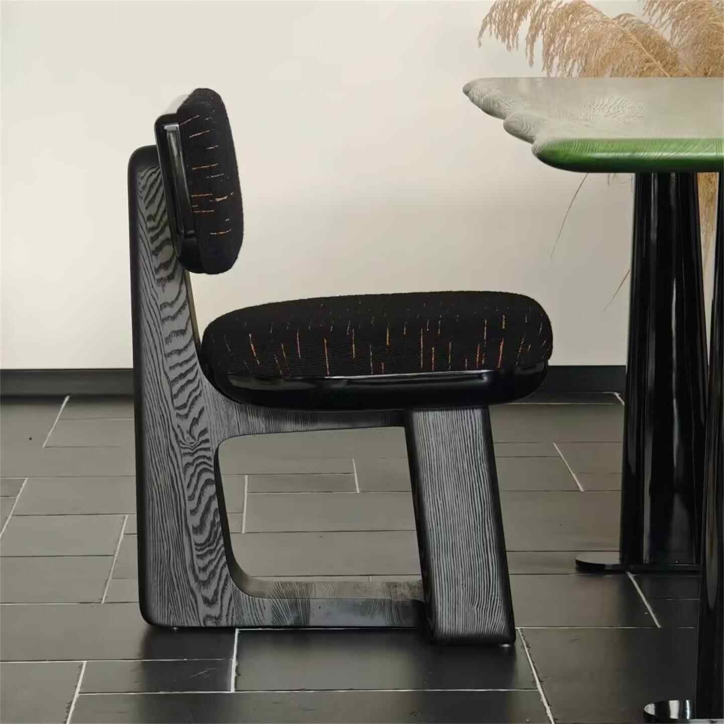 Solid Wood Designer Dining Chair, Retro Minimalist Black Upholstered Backrest Accent Chair for Home, Studio, Hotel
