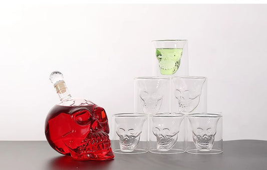 Skull Decanter & Double-Layer Whisky Glass Set – 550ml Borosilicate Skull Bottle, 75ml Artistic Shot Glass, Unique Barware for Vodka, Cocktails, Gift Box Included