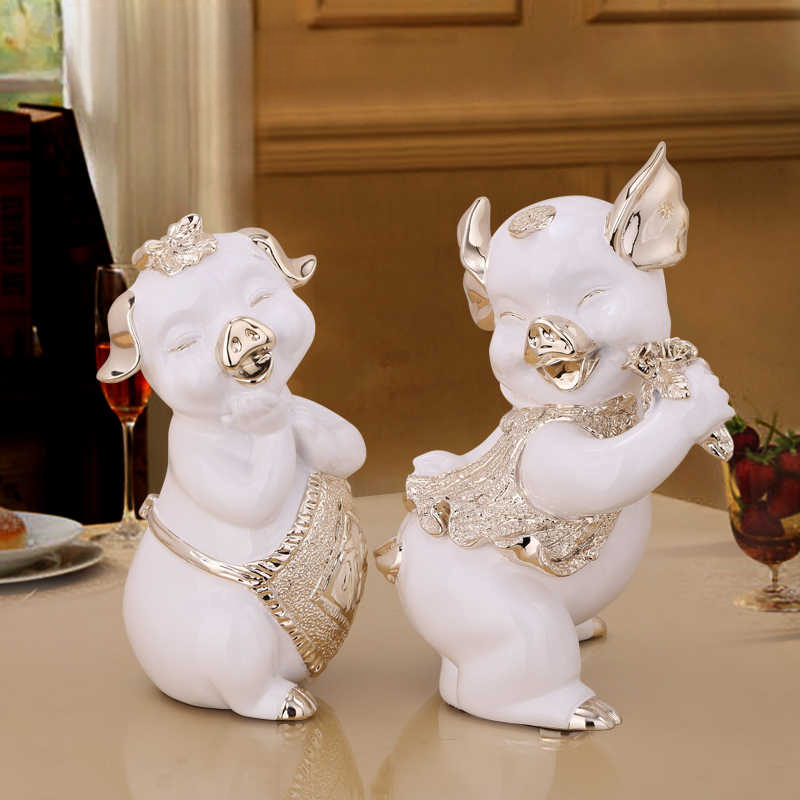Creative Couple Pig Figurines – Resin Lucky Charm Statues for Living Room, Entryway, TV Cabinet, Housewarming Gift (Rose Gold, Pair)