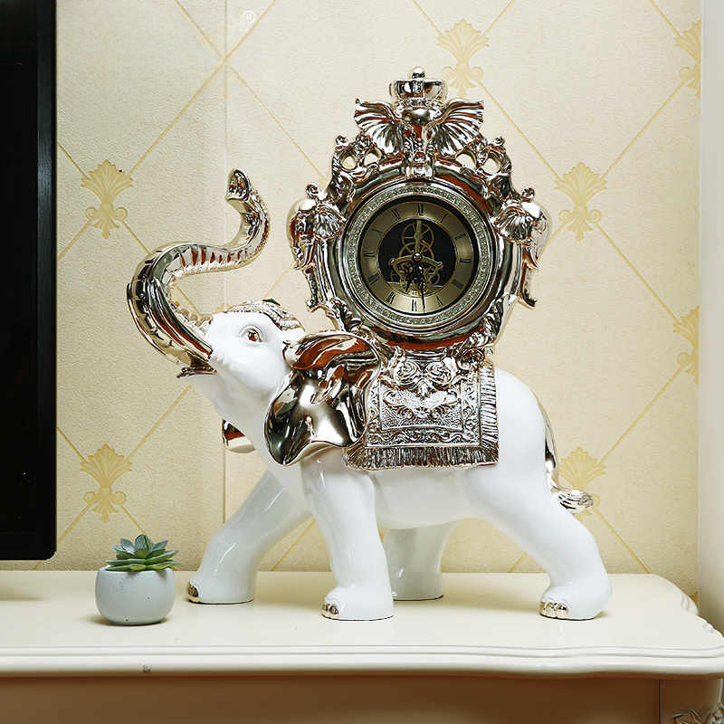 Luxury Silver Elephant Table Clock – Resin Animal Decor for Living Room, Bar Cabinet, Housewarming Gift