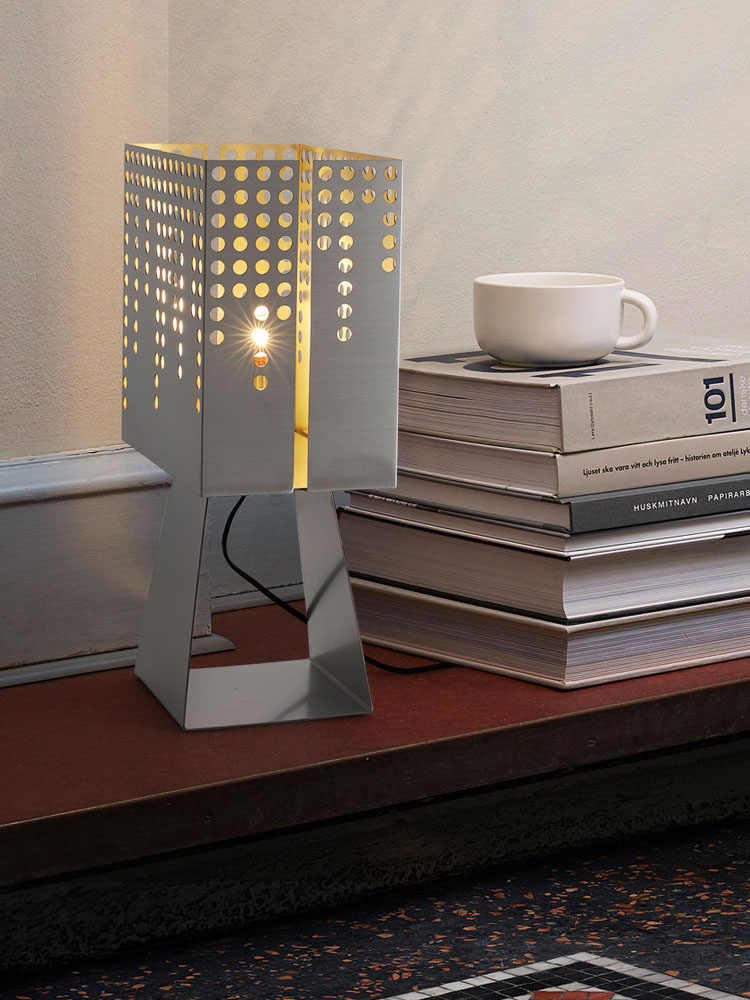 Designer Stainless Steel Atmosphere Table Lamp, Modern Bookshelf/Living Room/Bedroom/Study Accent Light