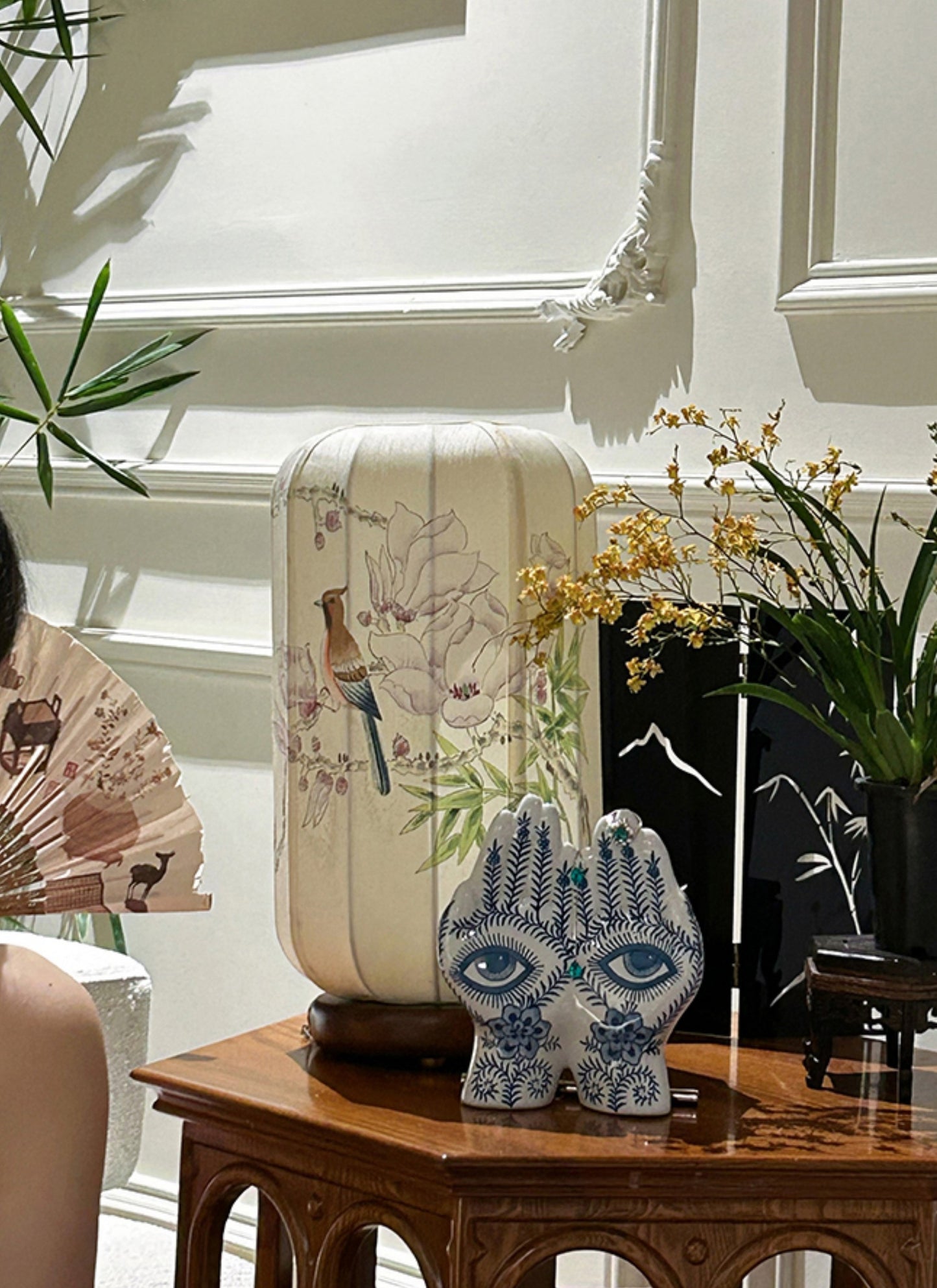 Blue and White Porcelain Hand Sculpture, Ceramic Eye Design Decorative Ornament, Traditional Asian Artistry Desk Accent with Gift Box