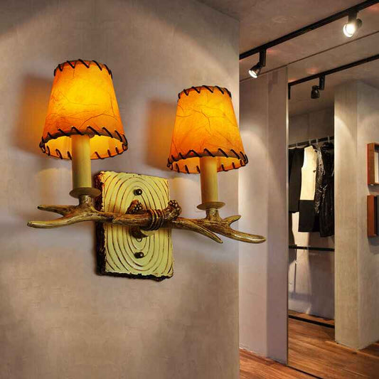 Vintage Antler Wall Sconce, Artistic Double Arm Deer Horn Wall Lamp with Faux Sheepskin Shades for Living Room, Bedside, Bar, Staircase, Corridor (Twin Light, Retro Style)