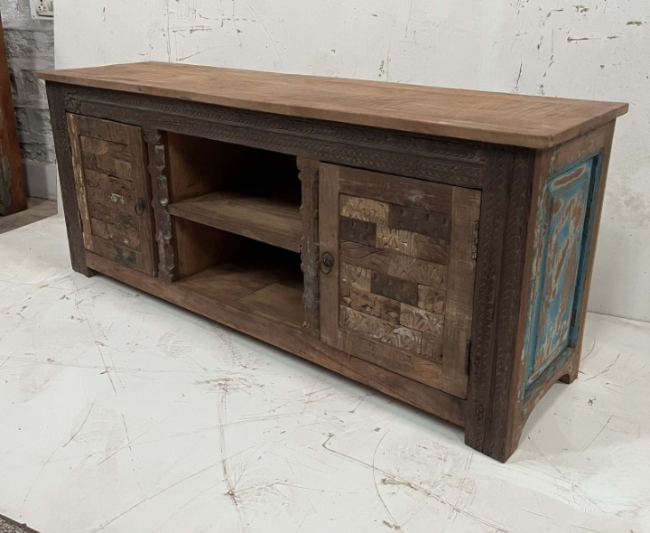 Rustic Solid Wood TV Stand Vintage Farmhouse Media Console Cabinet Handmade Entertainment Unit for Living Room Bedroom