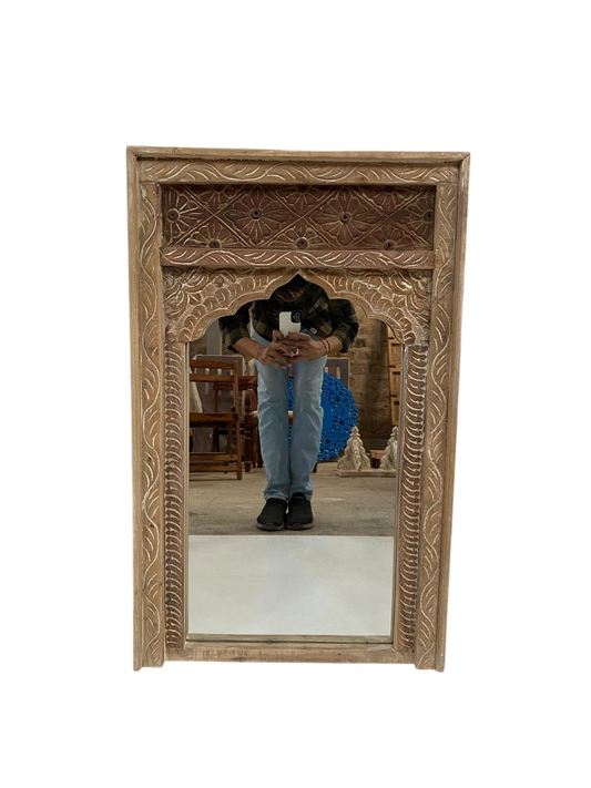 Rustic Hand Carved Wooden Wall Mirror for Living Room, Entryway & Bedroom – Vintage Distressed Farmhouse Accent Mirror with Arch Frame, Boho Rustic Decorative Vanity Mirror