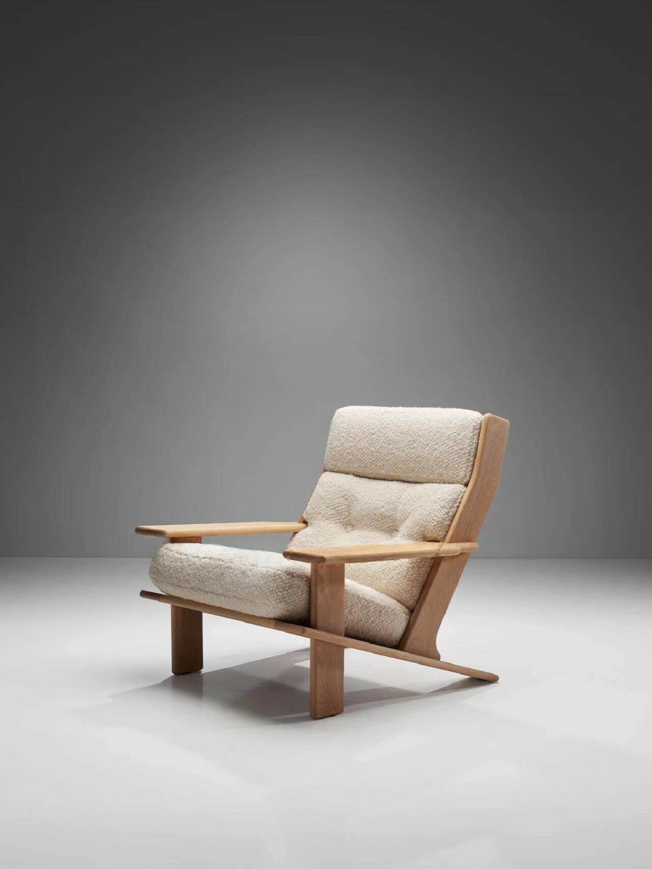Boucle Accent Chair with Solid Ash Wood Frame, Cream Upholstered High Back Lounge Chair, Modern Nordic Armchair, Single Sofa Chair for Living Room, Bedroom, Reading Nook, Hotel, and Guest Room